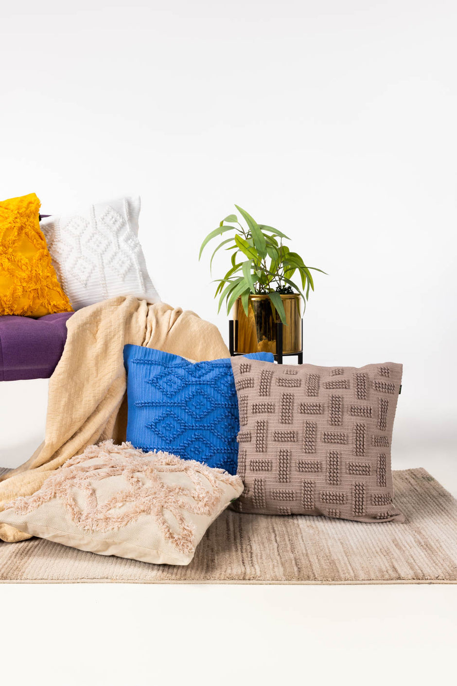 AW25-Woven Cushion Cover 029