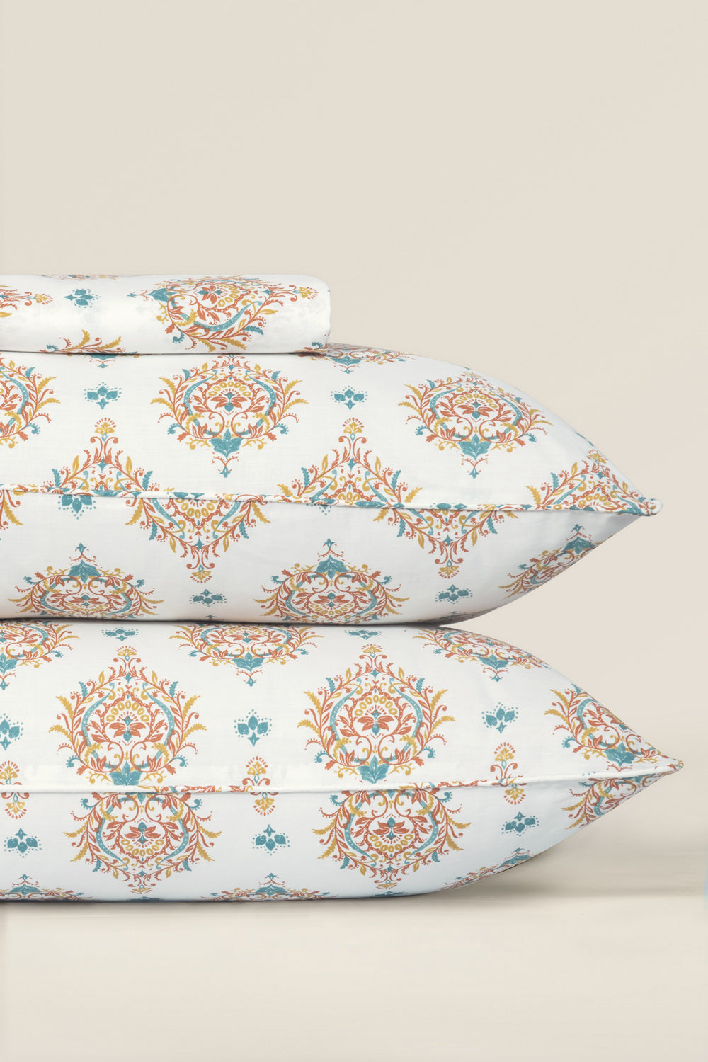 Amber Charm T-150 Bed Sheet Set