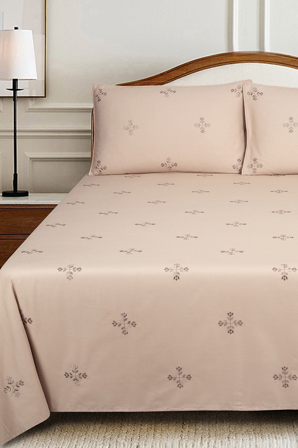 Amber Light T-150 Embroidered Bed Sheet Set