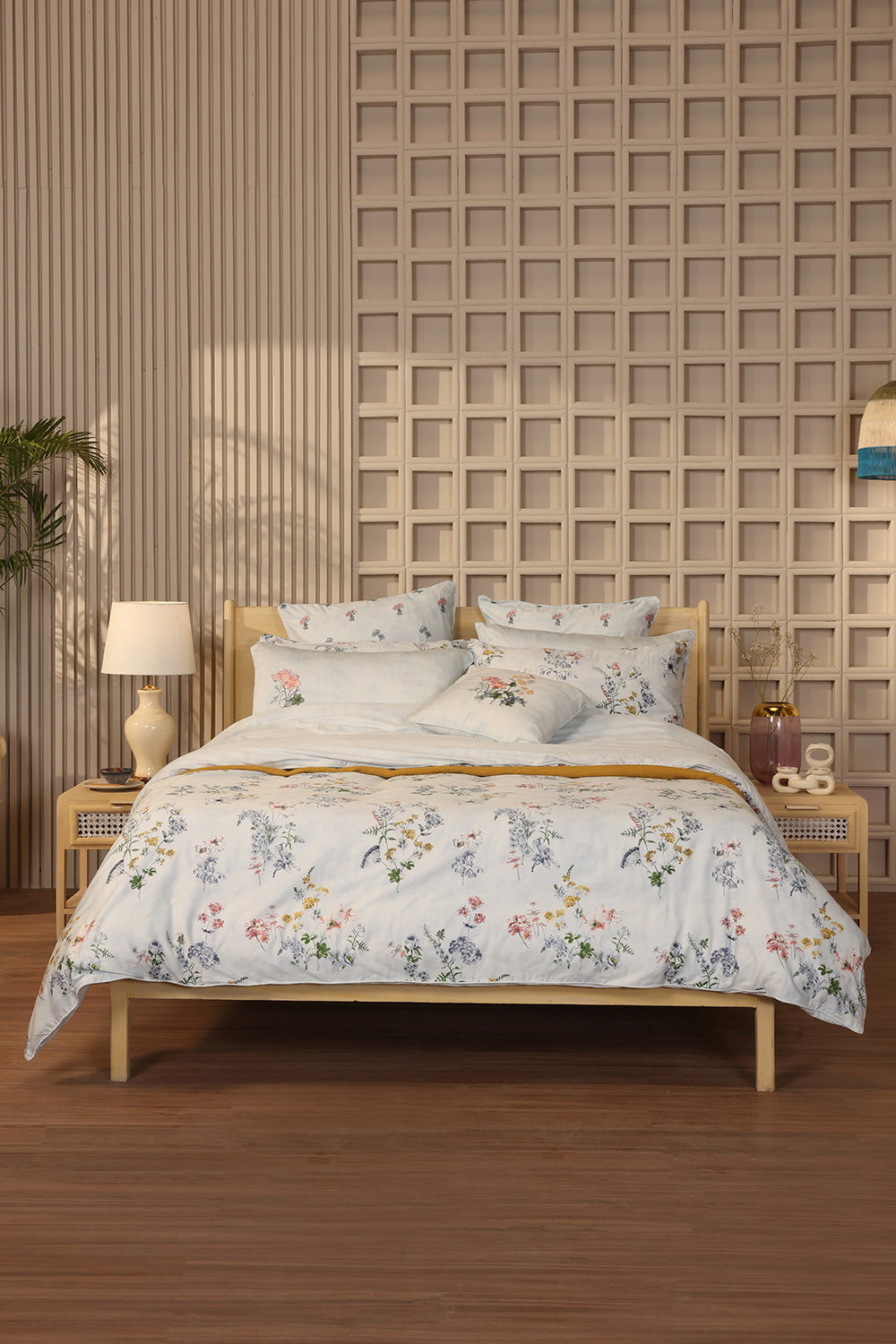 Azure bud T-300 Quilt Cover Set