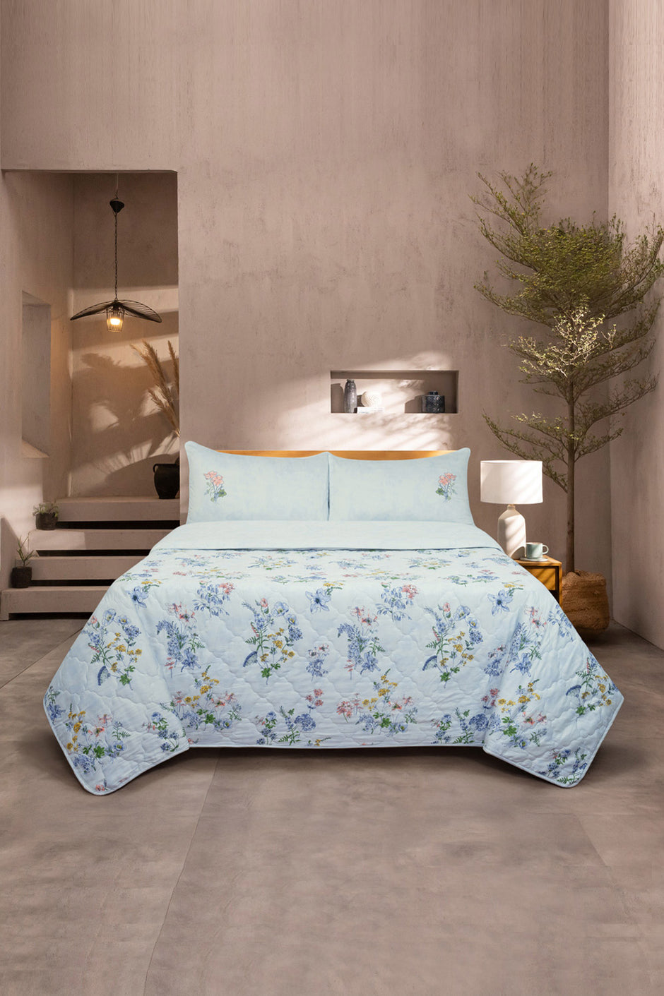 Azure bud T-300 Bed Throw