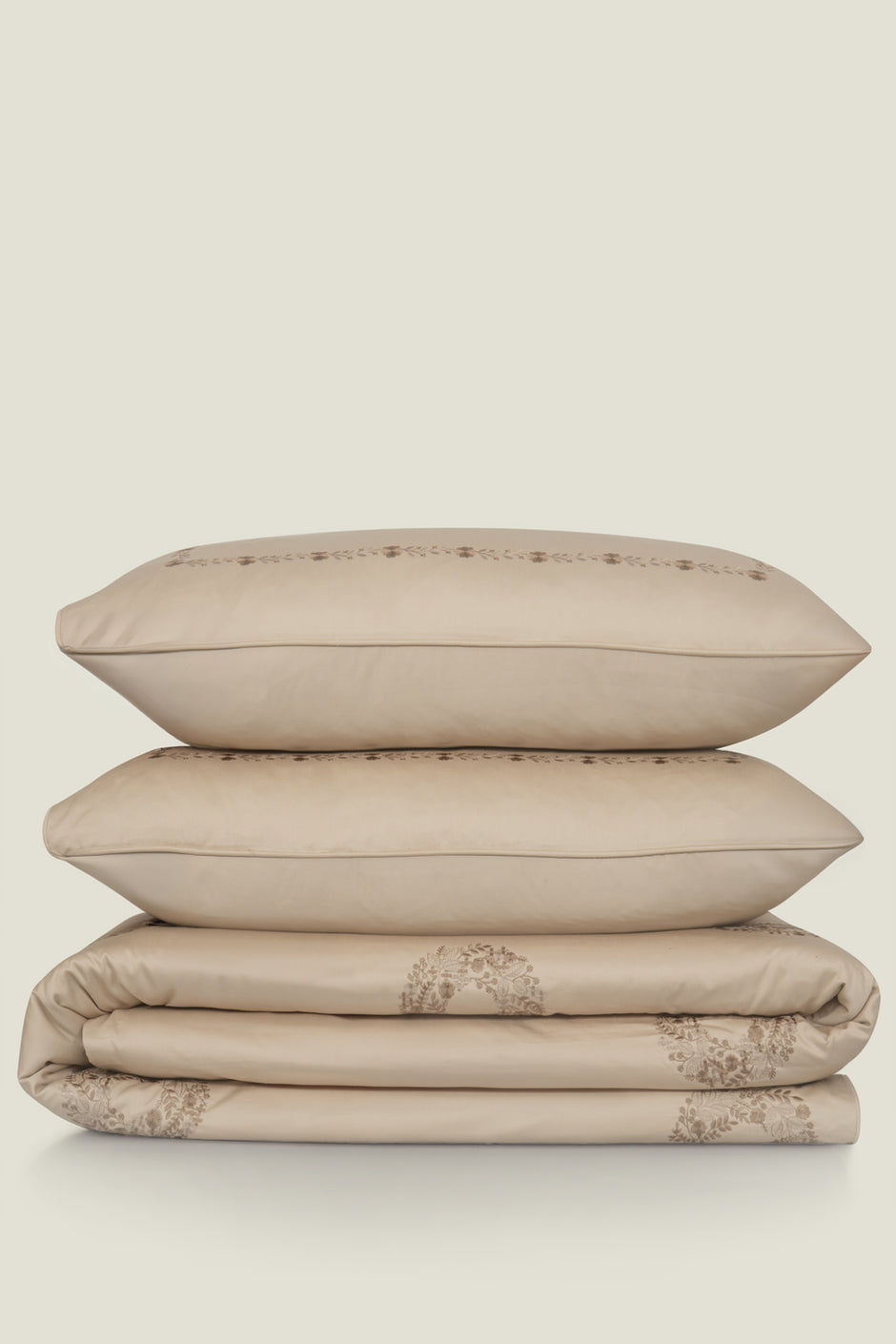 Beige T-400 Embroidered Quilt Cover set