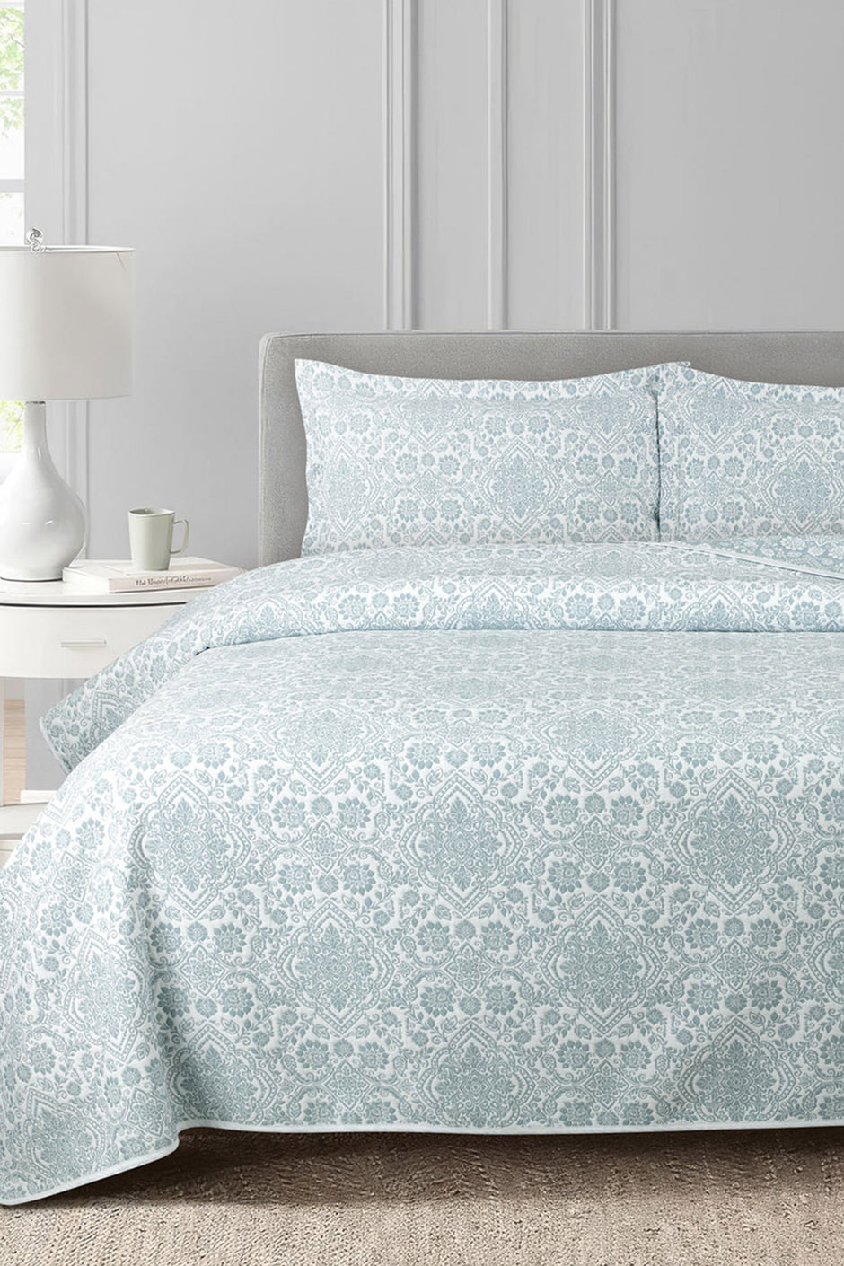 Blue Tile Multi Layer Jacquard Bed Spread Set