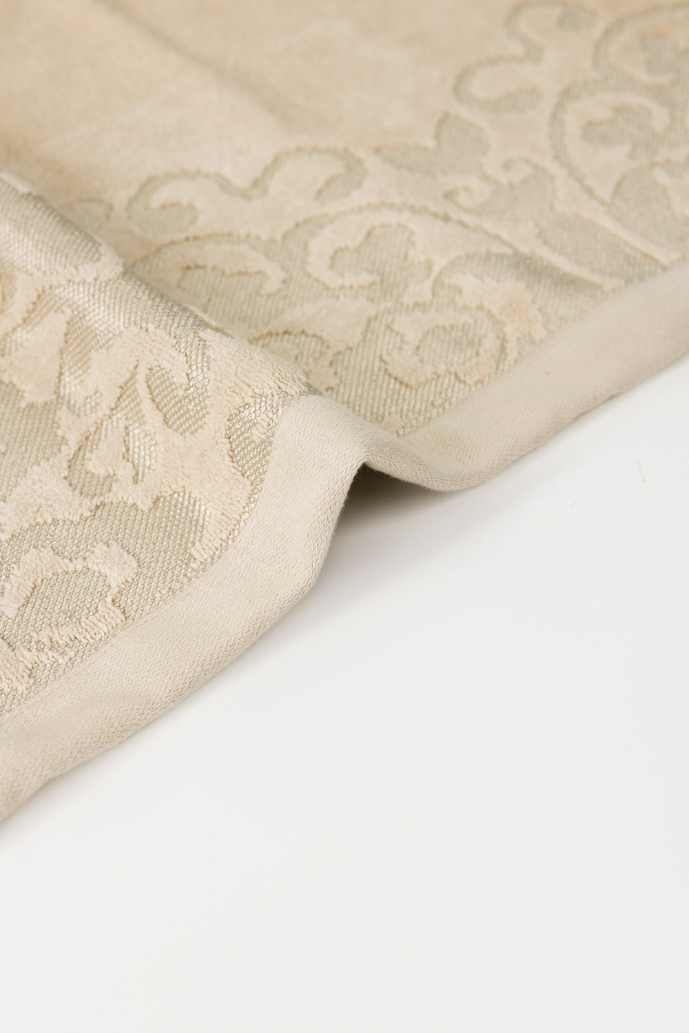 Bone 4pcs Jacquard Dyed Towel Set