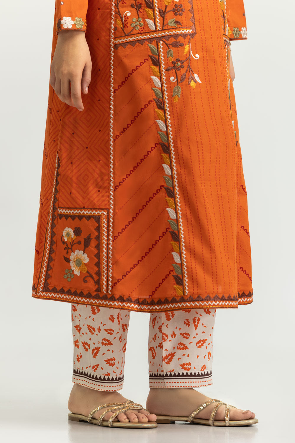 Cambric Embroidered Co-Ord Set With Block Print