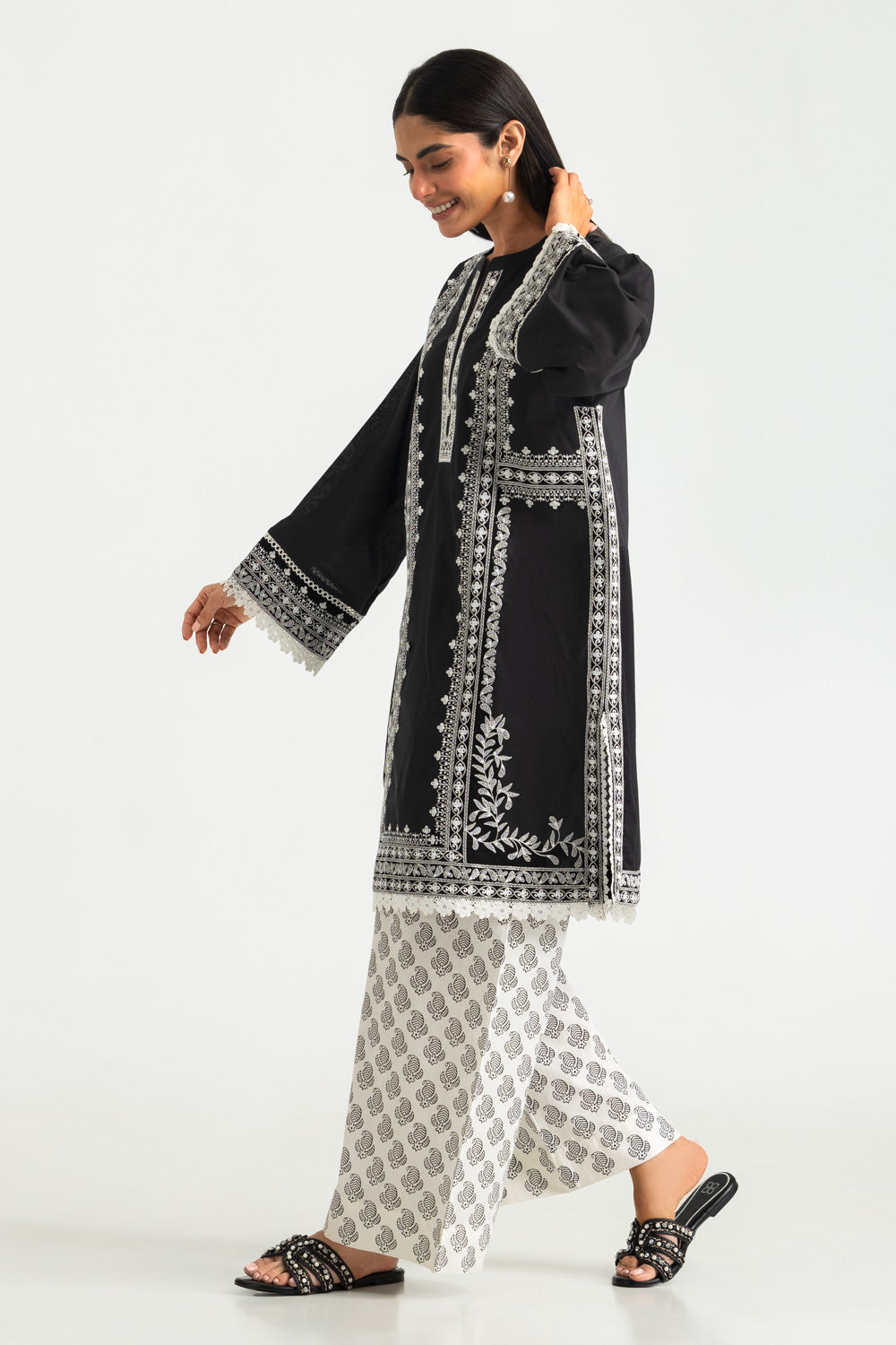 Cambric Embroidered Co-Ord Set With Printed