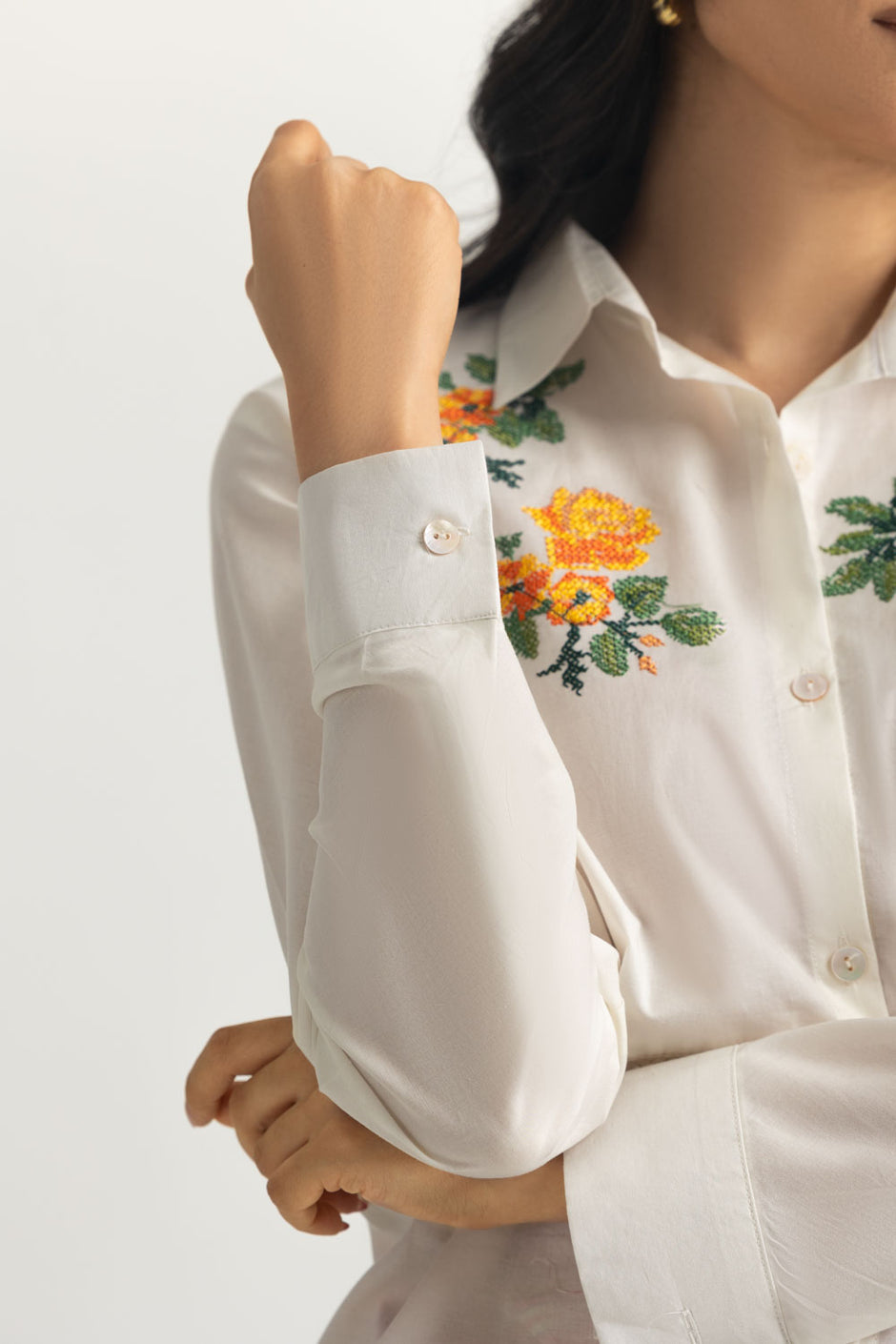 Cambric Embroidered Shirt And Printed Tulip Shalwar