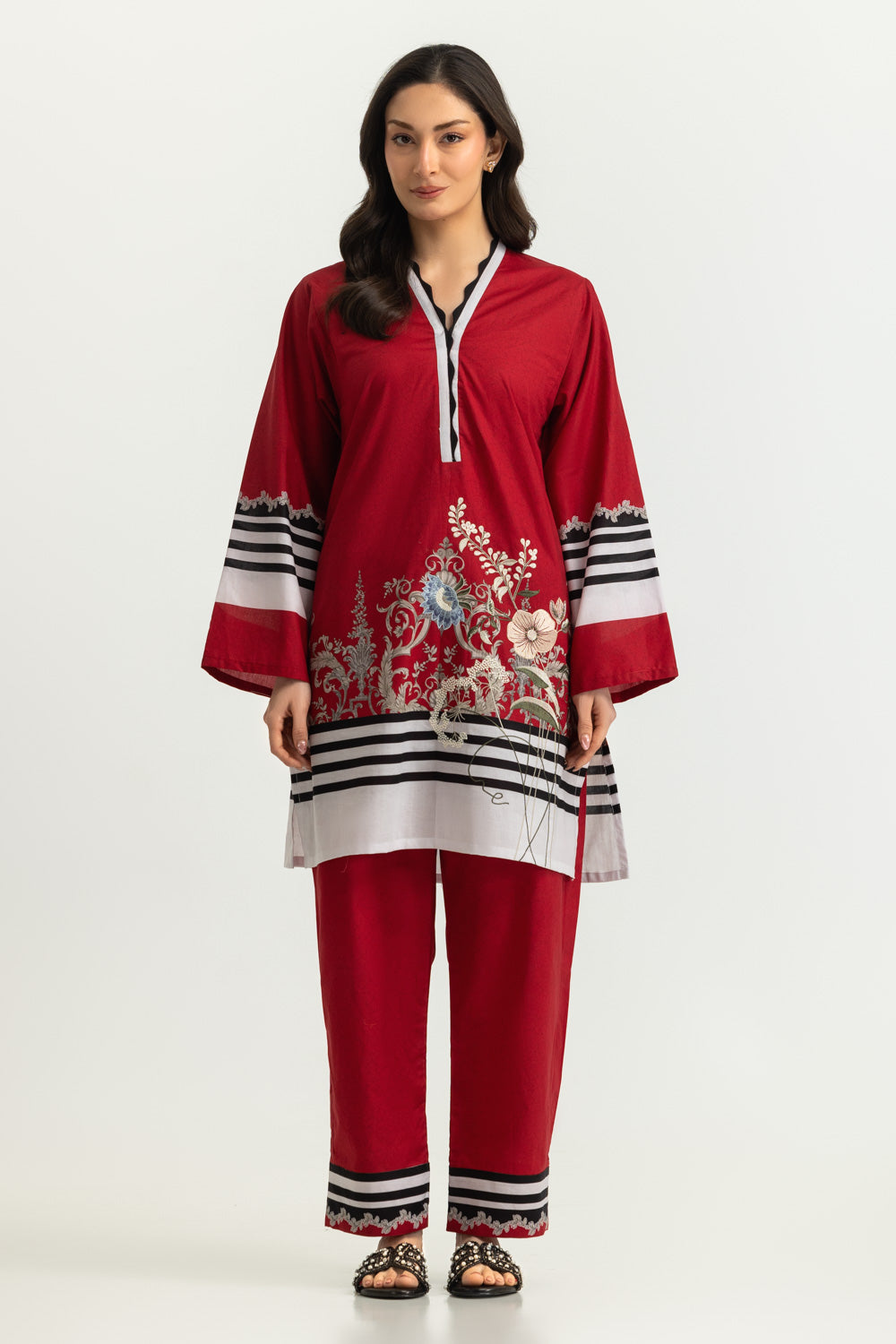 Cambric Printed Co-Ord Set With Embroidered