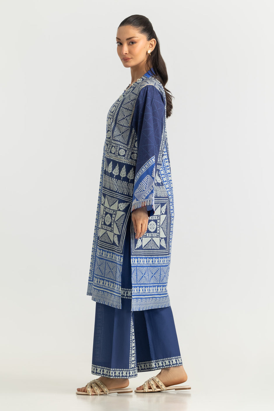 Cambric Printed Co-Ord Set With Embroidered