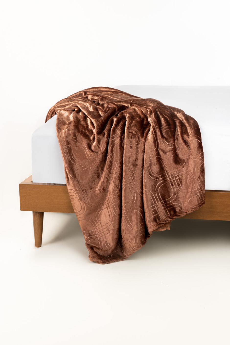 Carob Brown Embossed Single Ply Fleece Throw
