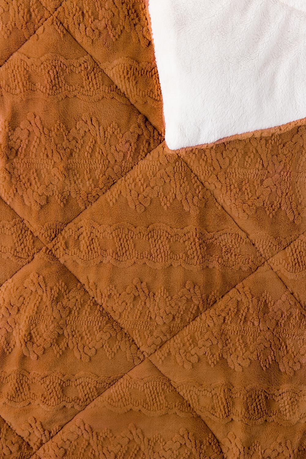 Cinnamon Fleece Comforter