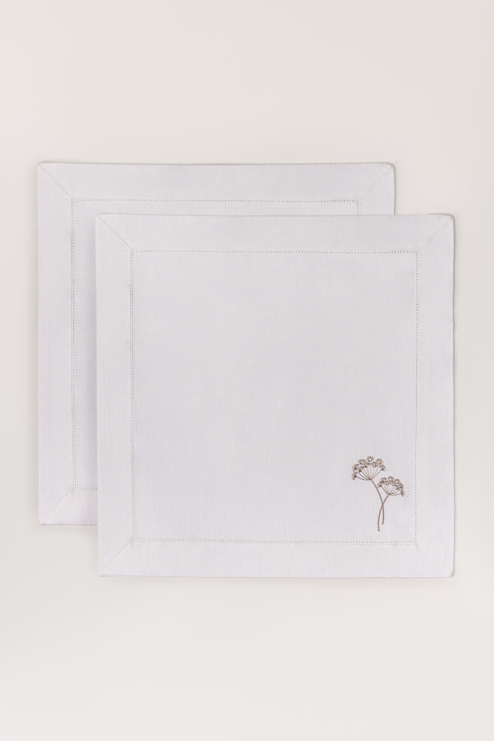 Cloud 2 Pcs Embroidered Napkin Set