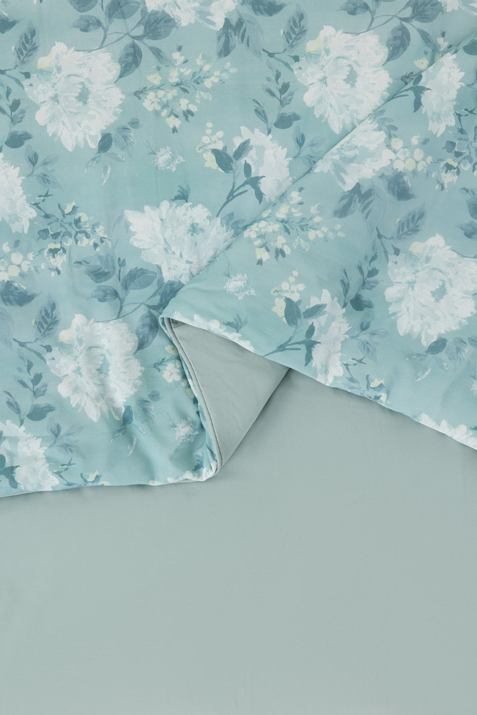 Cool Hazy Green Printed Cooling Blanket