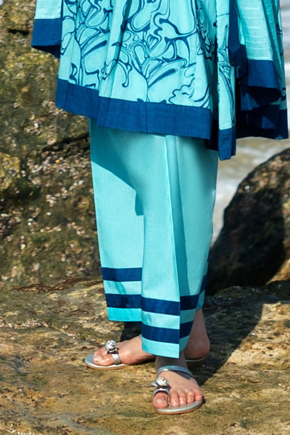 3 Piece Embroidered Jacquard Suit with Cotton Leno Dupatta