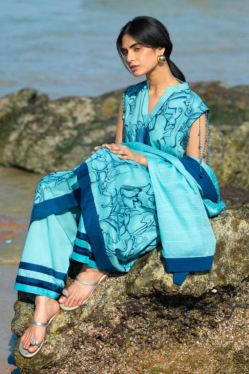 3 Piece Embroidered Jacquard Suit with Cotton Leno Dupatta