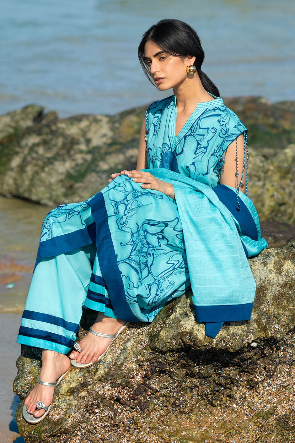 3 Piece Embroidered Jacquard Suit with Cotton Leno Dupatta