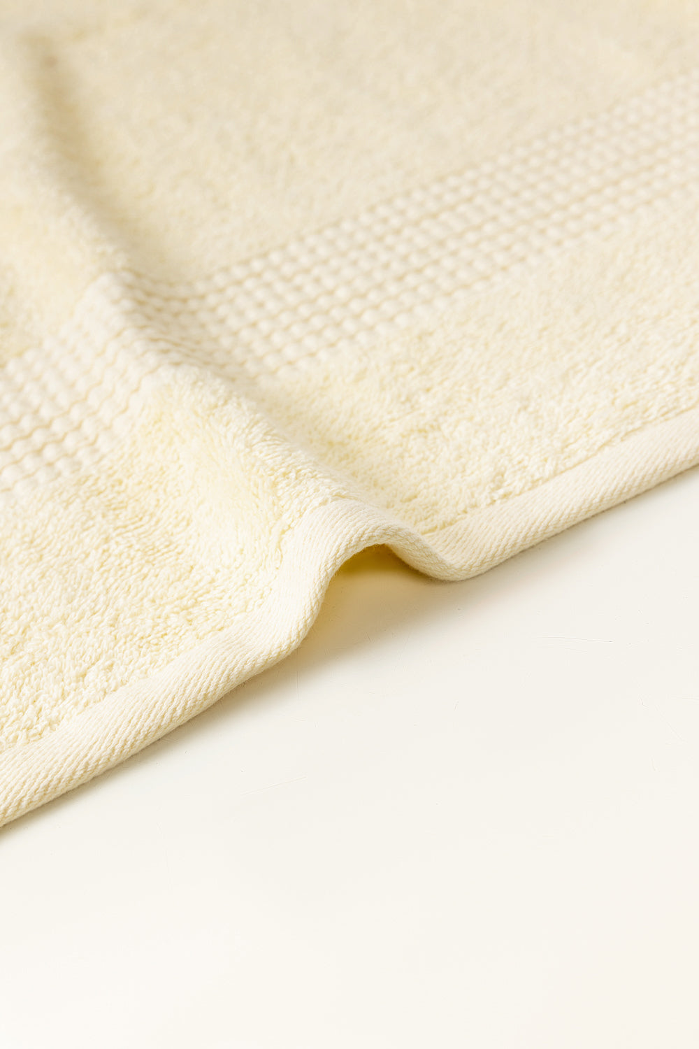 Cream Dyed Bath Towel