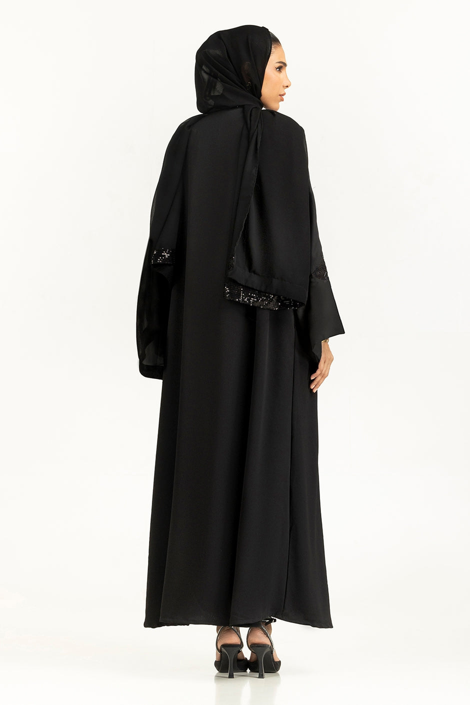 Crush Georgette Embroidered Abaya With Scarf