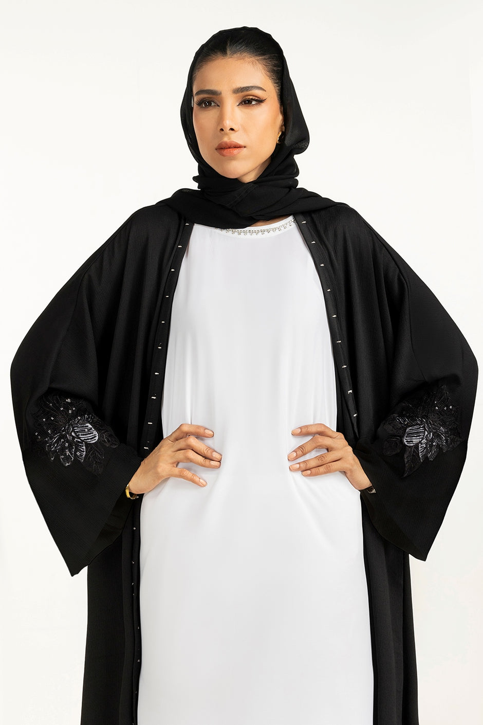 Crush Georgette Embroidered Abaya With Scarf IPAB-22155