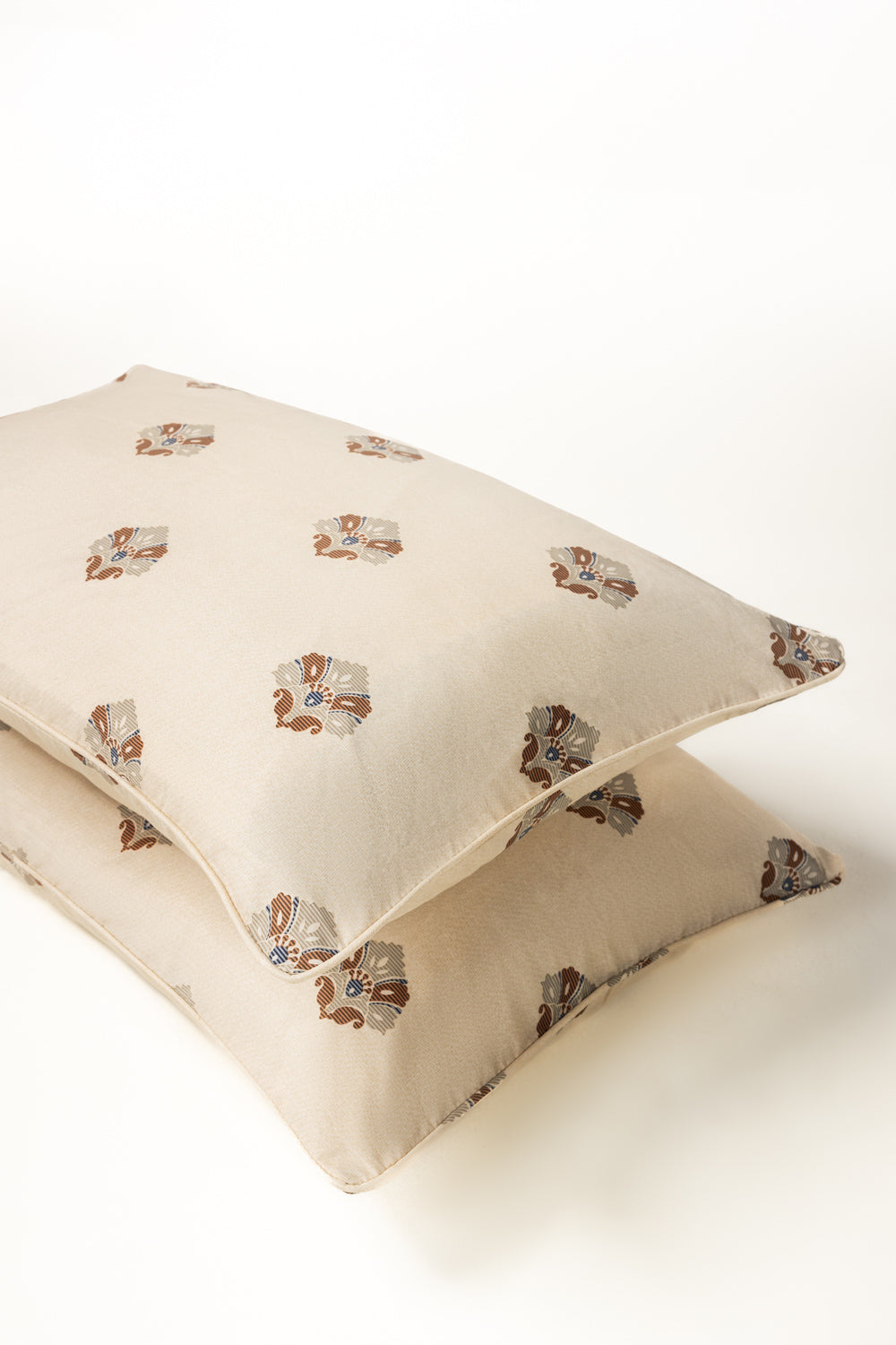 Damask Hatch T-150 Pillow Cover Set