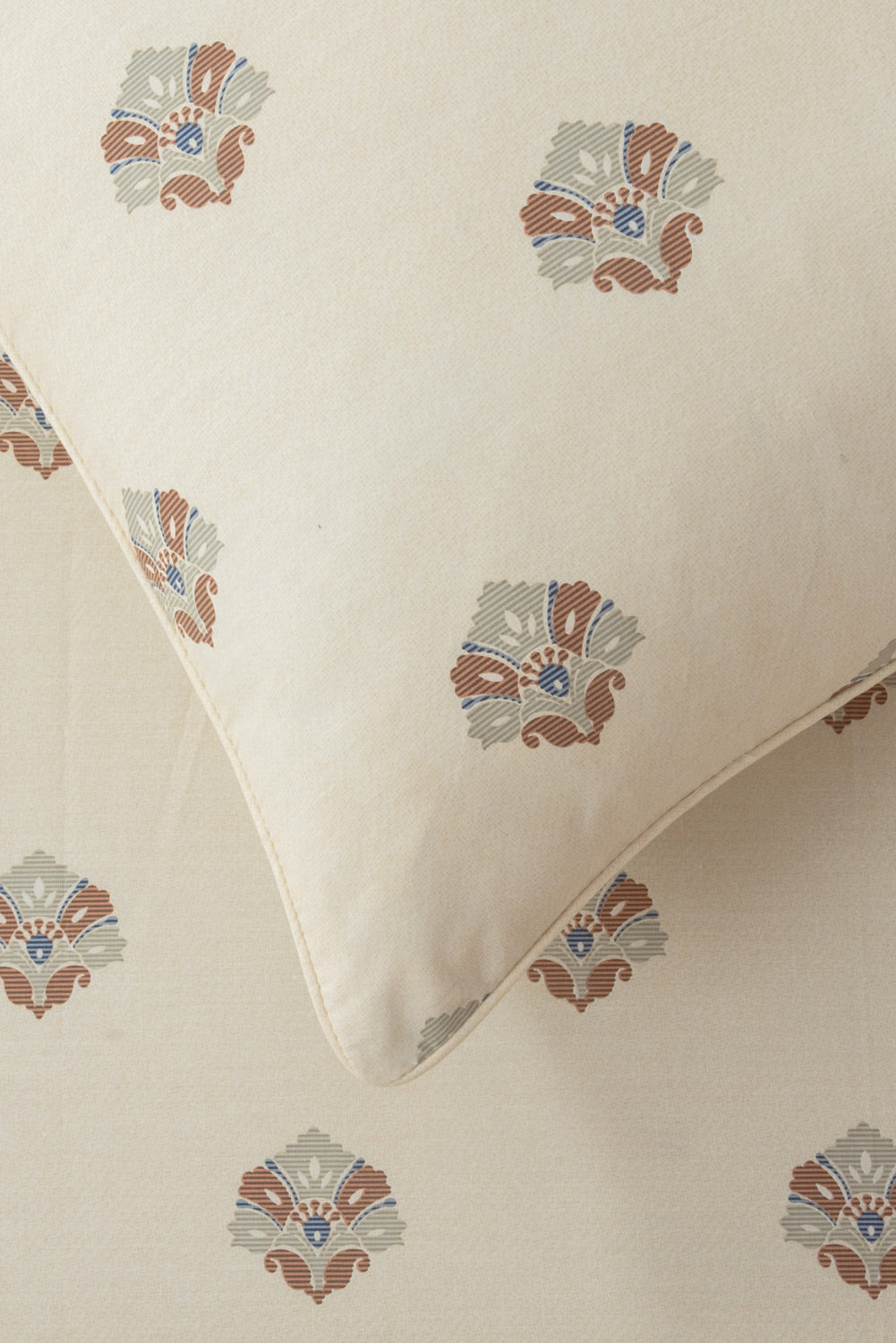 Damask Hatch T-150 Bed Sheet Set