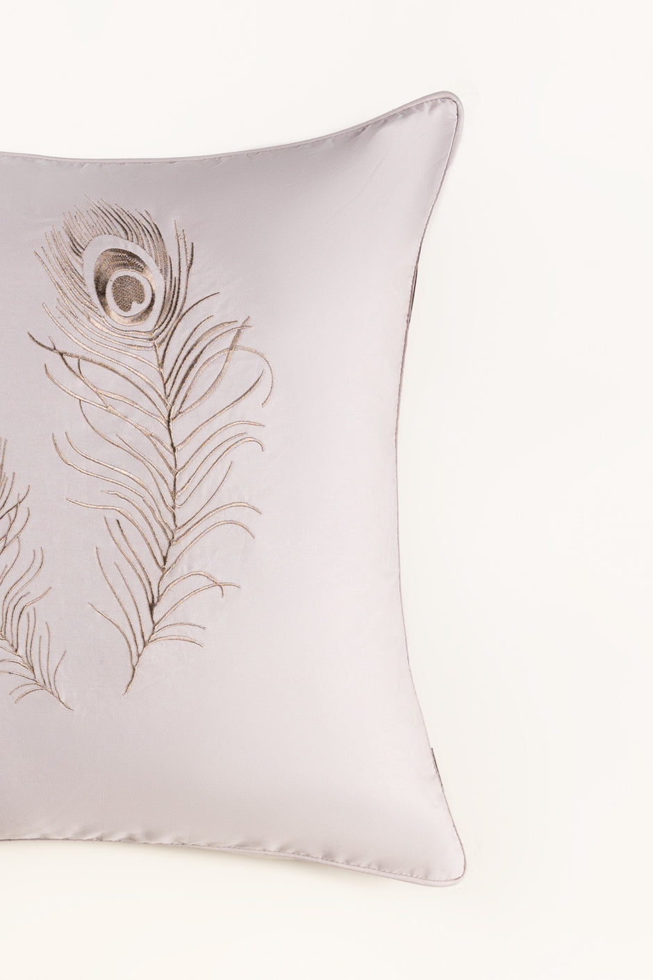 Dove T-400 Embroidered Square Cushion Cover