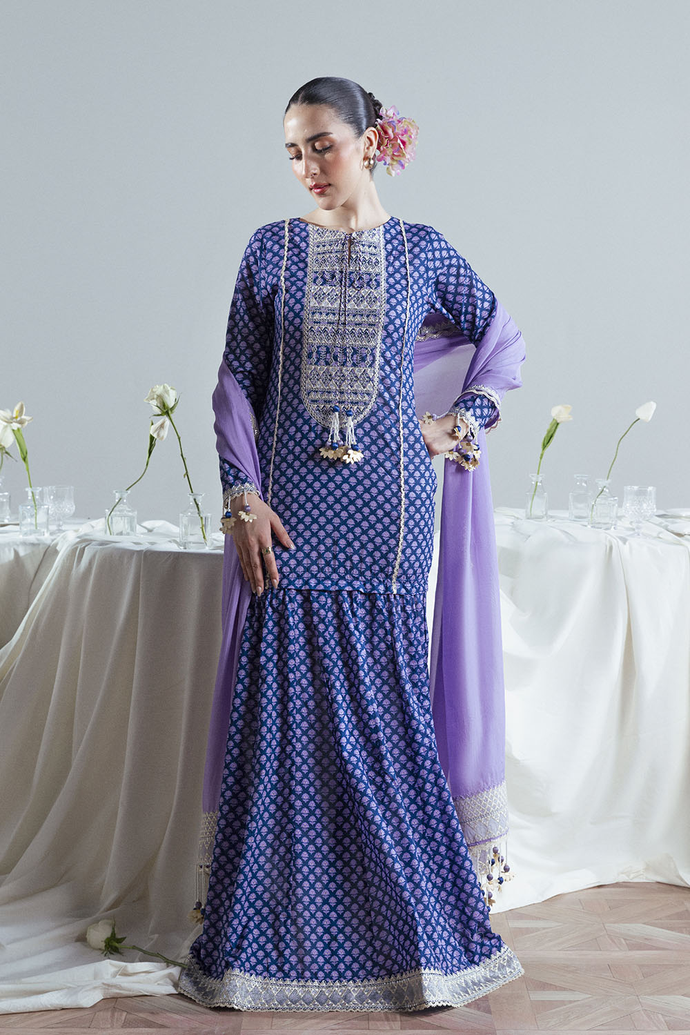 3 Piece Embroidered Gold Printed Lawn Suit with Silk Dupatta
