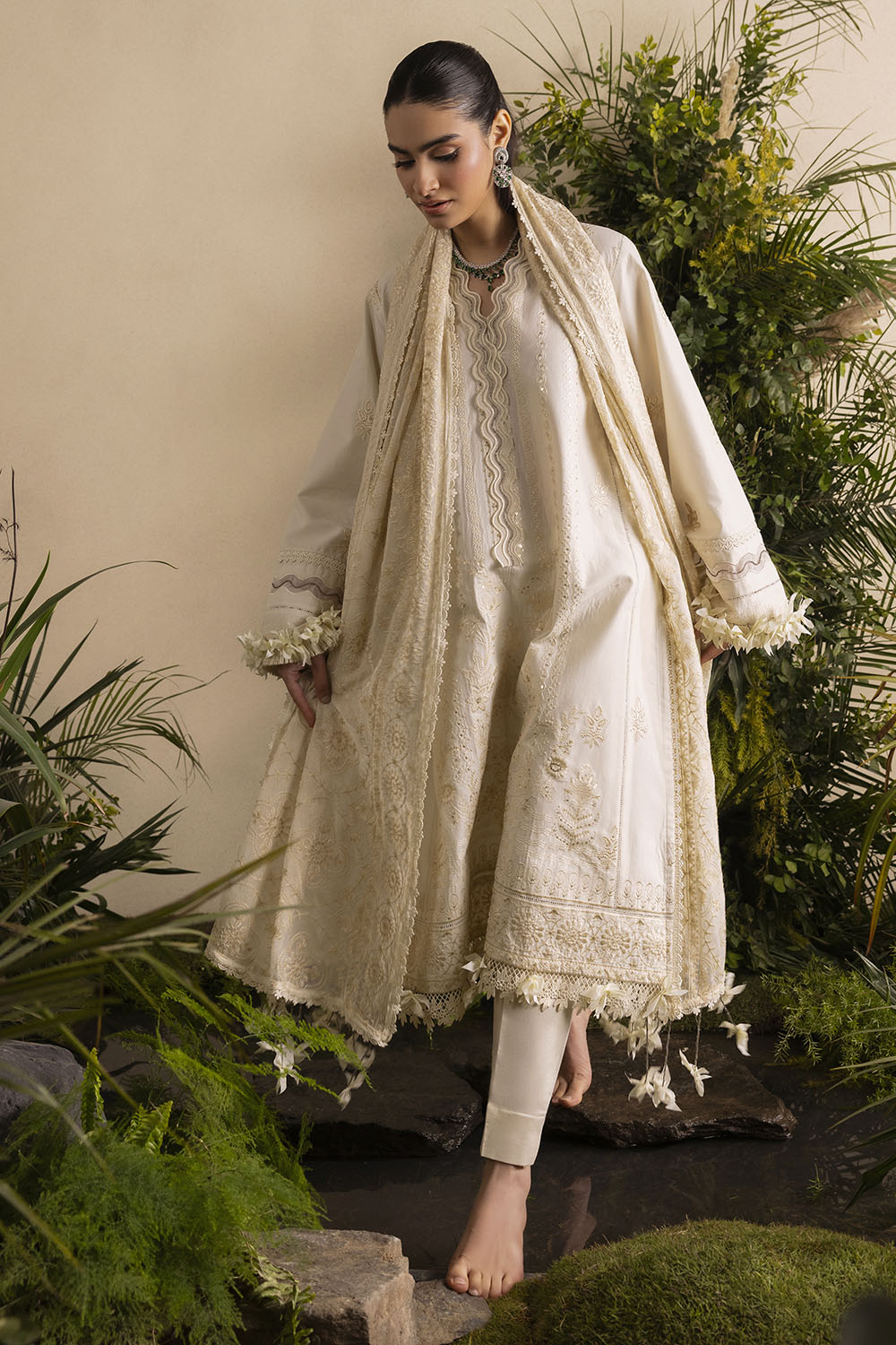3 Piece Embroidered Lawn Suit with Embroidered Chiffon Dupatta