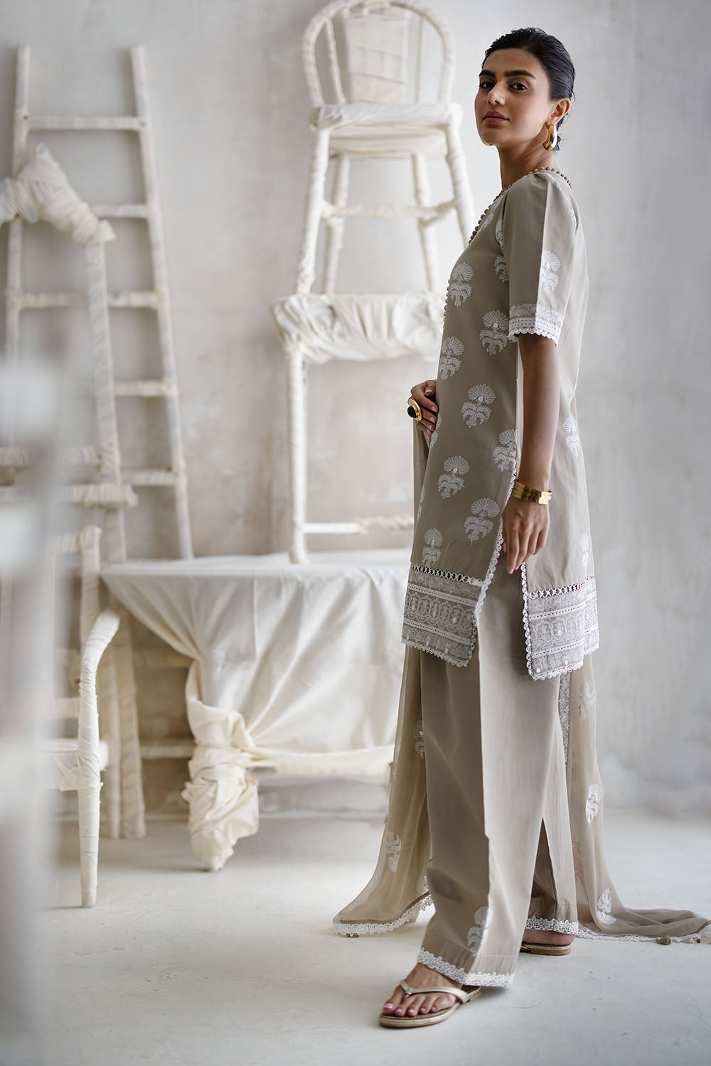 3 Piece Embroidered Lawn Suit with Embroidered Chiffon Dupatta