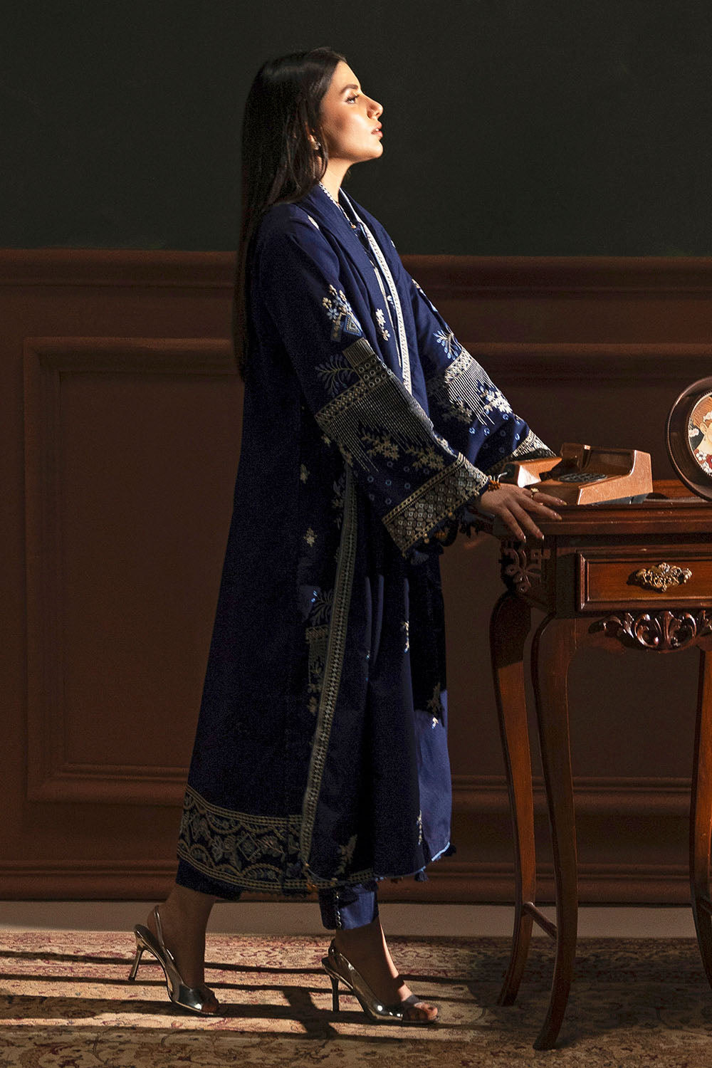 3 Piece Embroidered Cotton Khaddar Slub Suit
