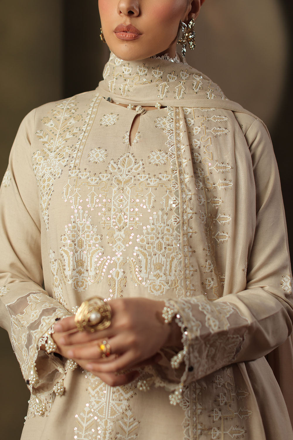 3 Piece Embroidered Cotton Khaddar Slub Suit
