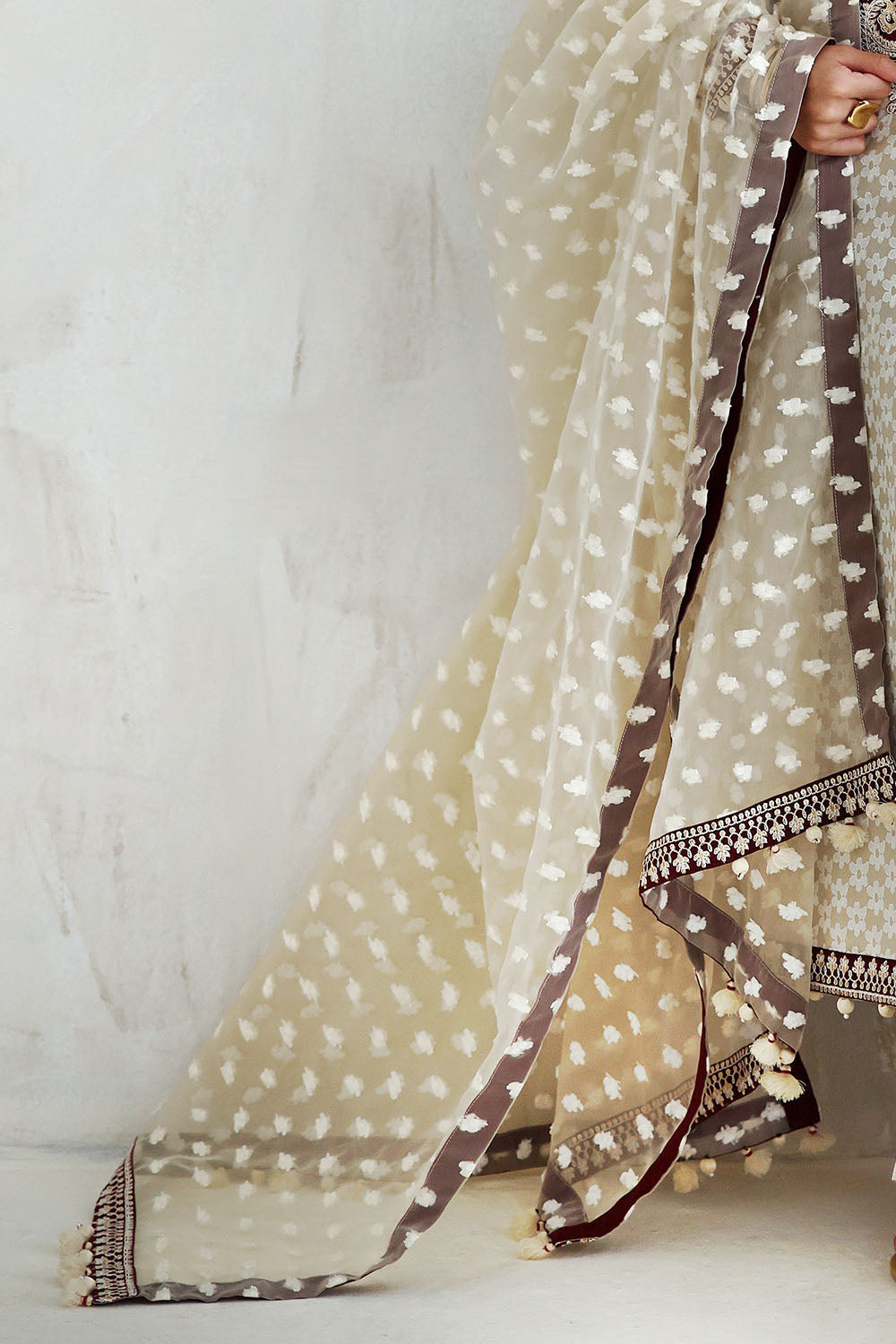 3 Piece Lacquer Printed Lawn Suit with Jacquard Organza Dupatta and Embroidered Borders