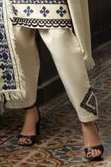 3 Piece Embroidered Khaddar Suit with Dupatta K-52011