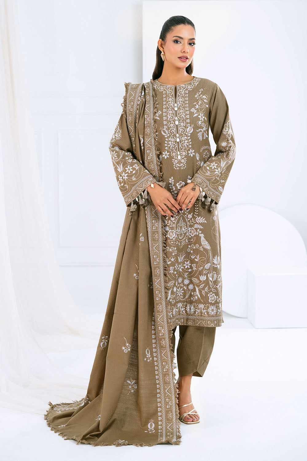 3 Piece Embroidered Khaddar Suit with Dupatta K-52015