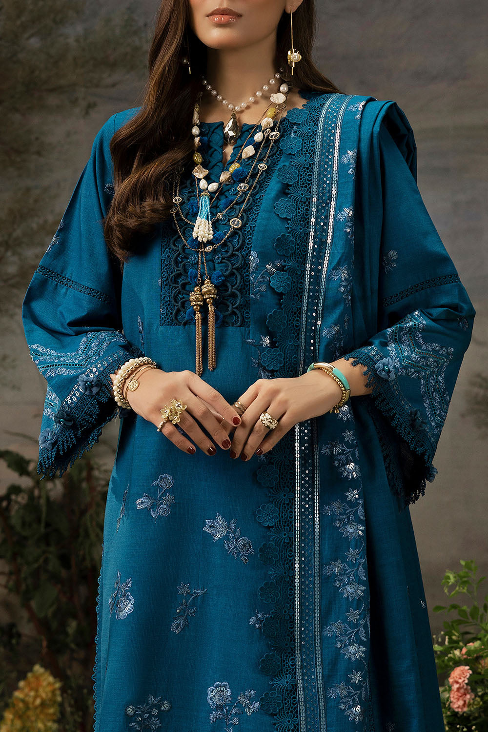 3 Piece Embroidered Khaddar Suit with Dupatta K-52020