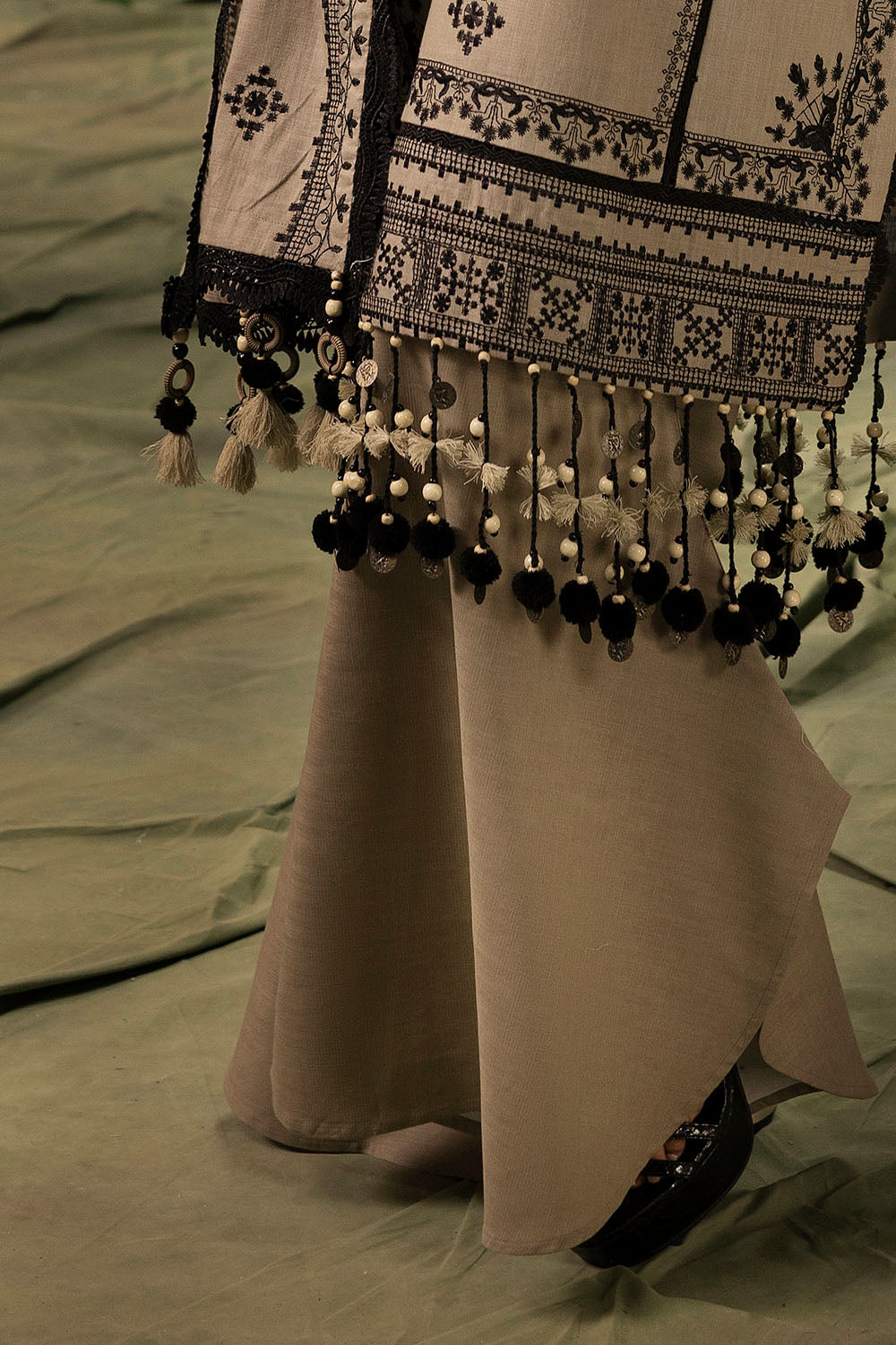 3 Piece Embroidered Khaddar Suit with Borders and Dupatta K-52030