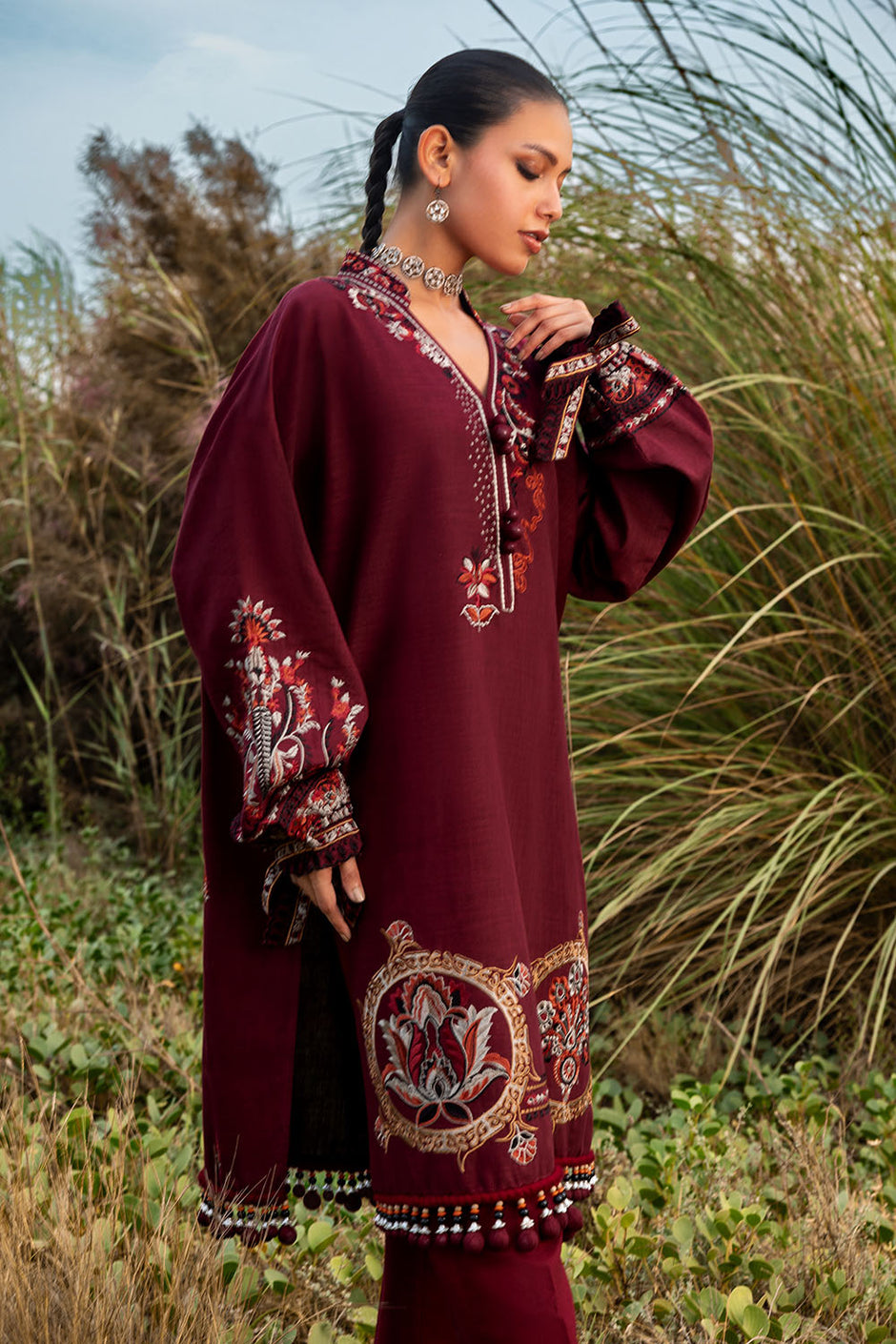 2 Piece Embroidered Khaddar Suit with Borders and Pockets Lace