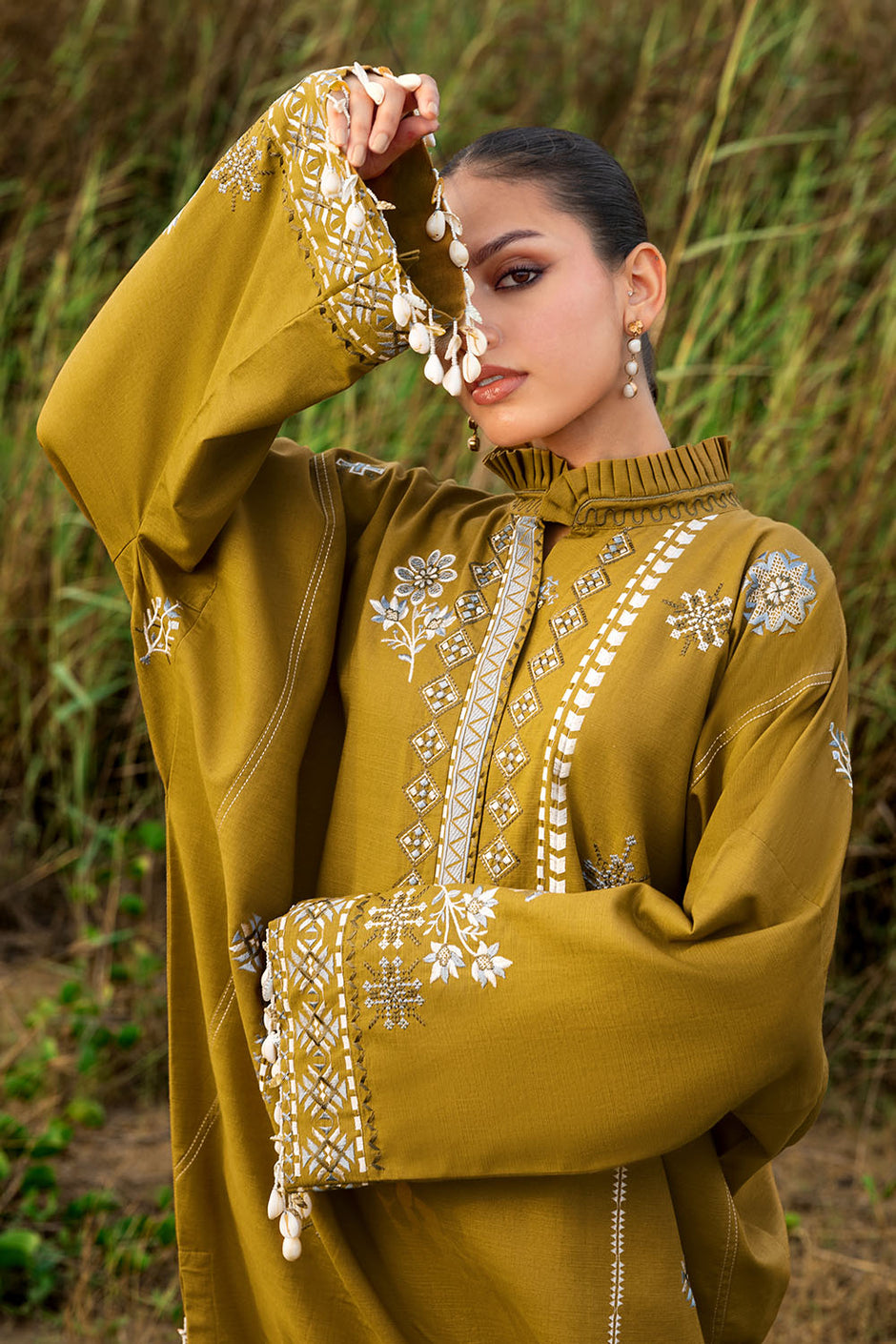 2 Piece Embroidered Khaddar Suit with Borders and Collar