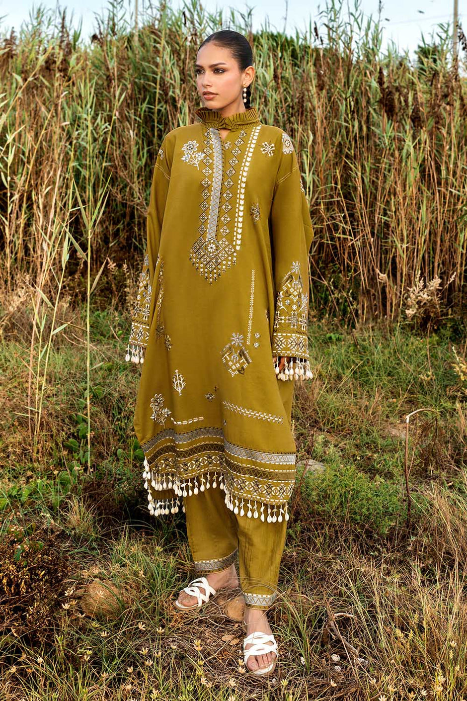 2 Piece Embroidered Khaddar Suit with Borders and Collar