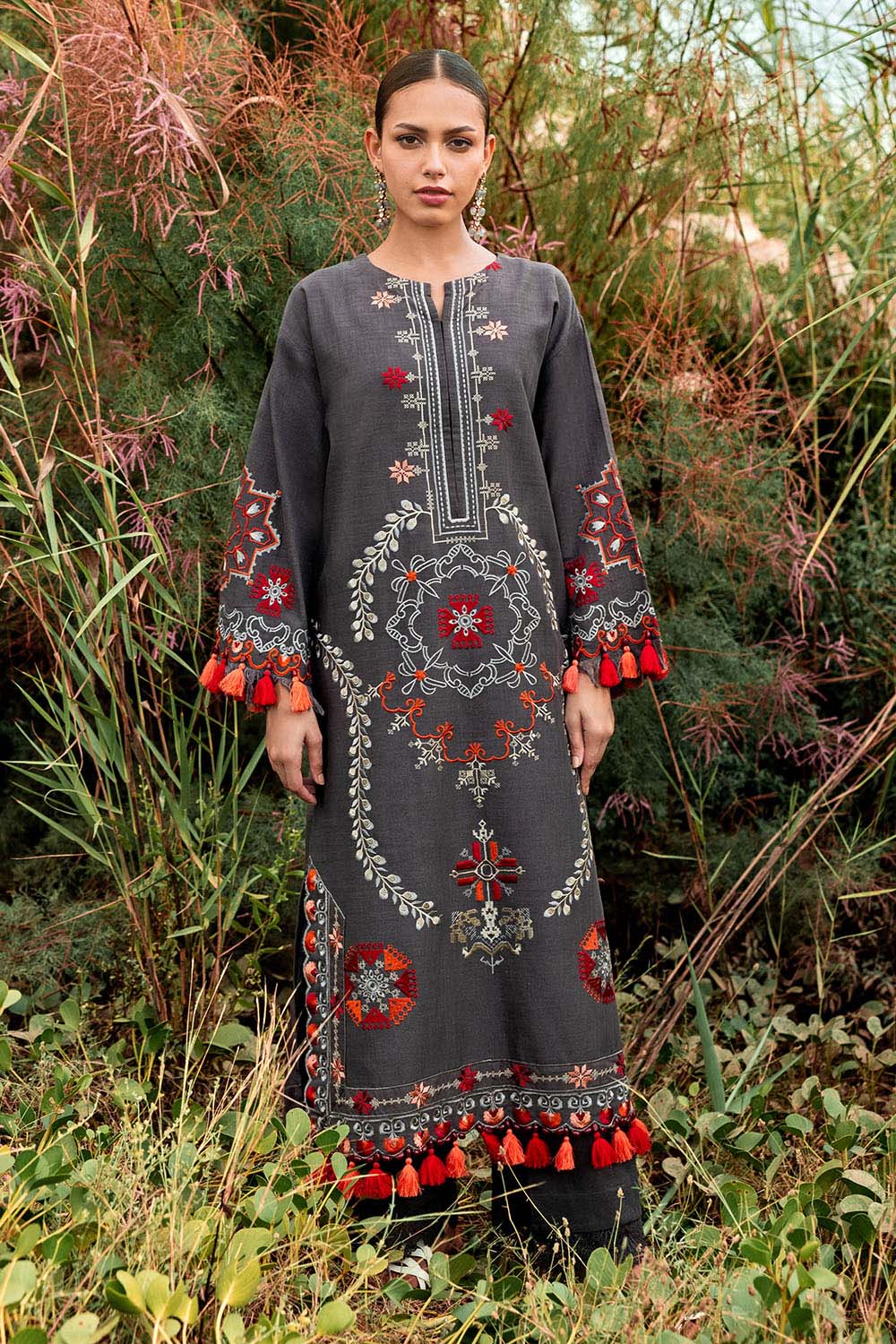 2 Piece Embroidered Khaddar Suit with Borders Chalk Lace and Bunches TK-52008