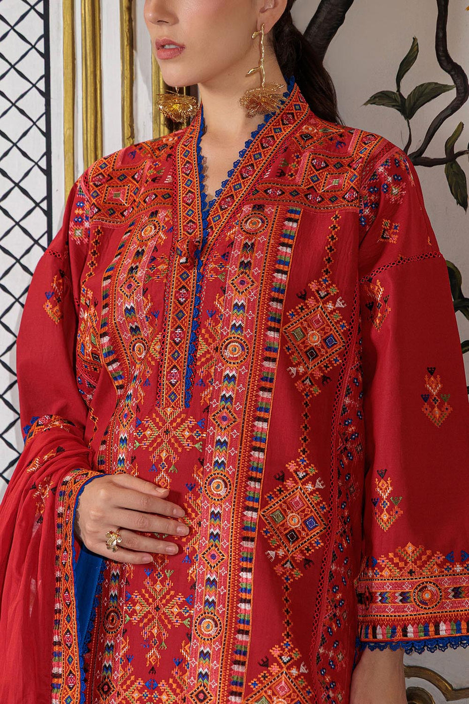 3 Piece Embroidered Lawn Suit with Embroidered Borders