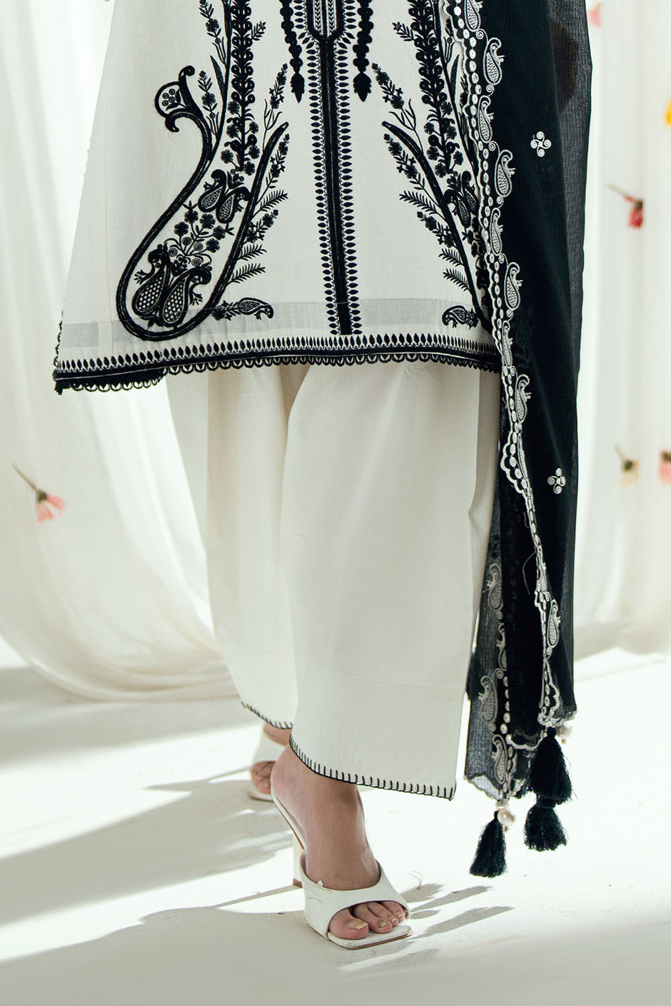 3 Piece Embroidered Lawn Suit with Embroidered Denting Dupatta