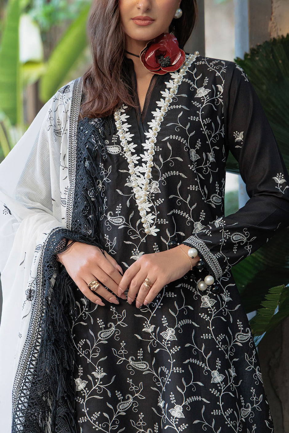 3 Piece Embroidered Lawn Suit with Embroidered Denting Dupatta