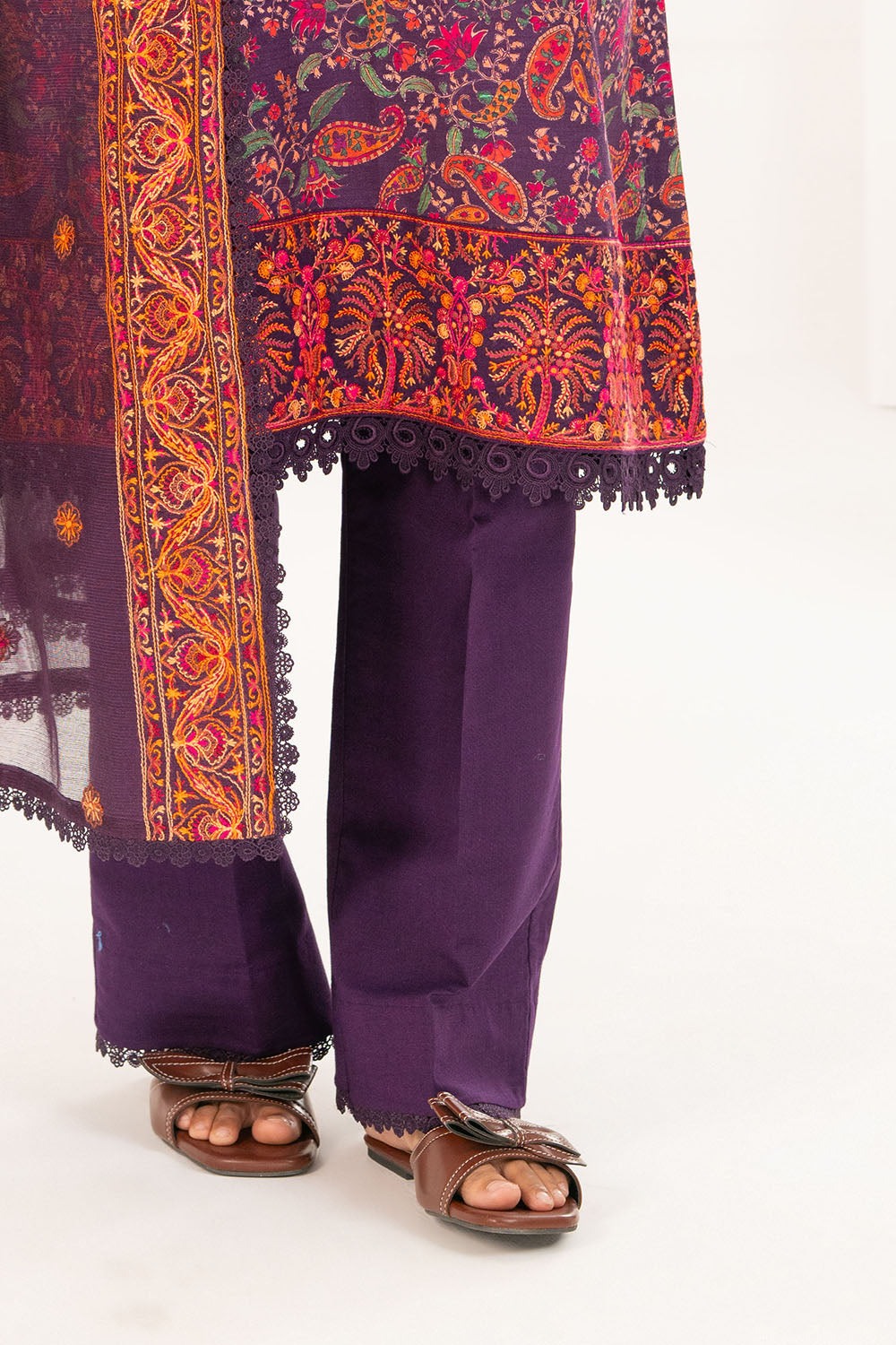 3 Piece Embroidered Khaddar Suit with Net Dupatta CN-52007