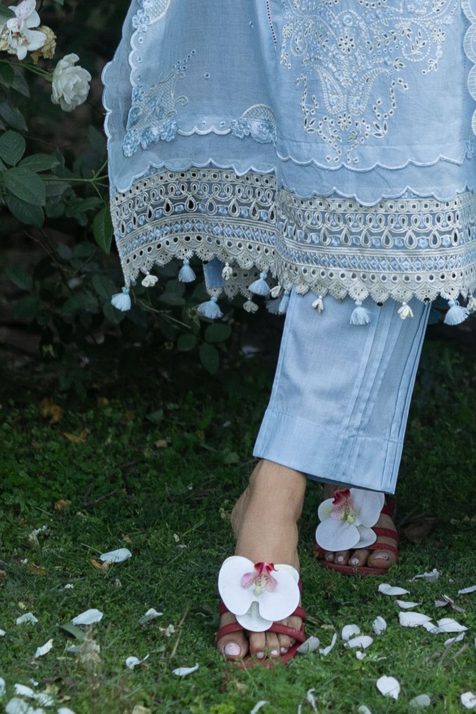 3 Piece Embroidered Lawn Suit with Embroidered Organza Borders and Embroidered Paper Cotton Dupatta