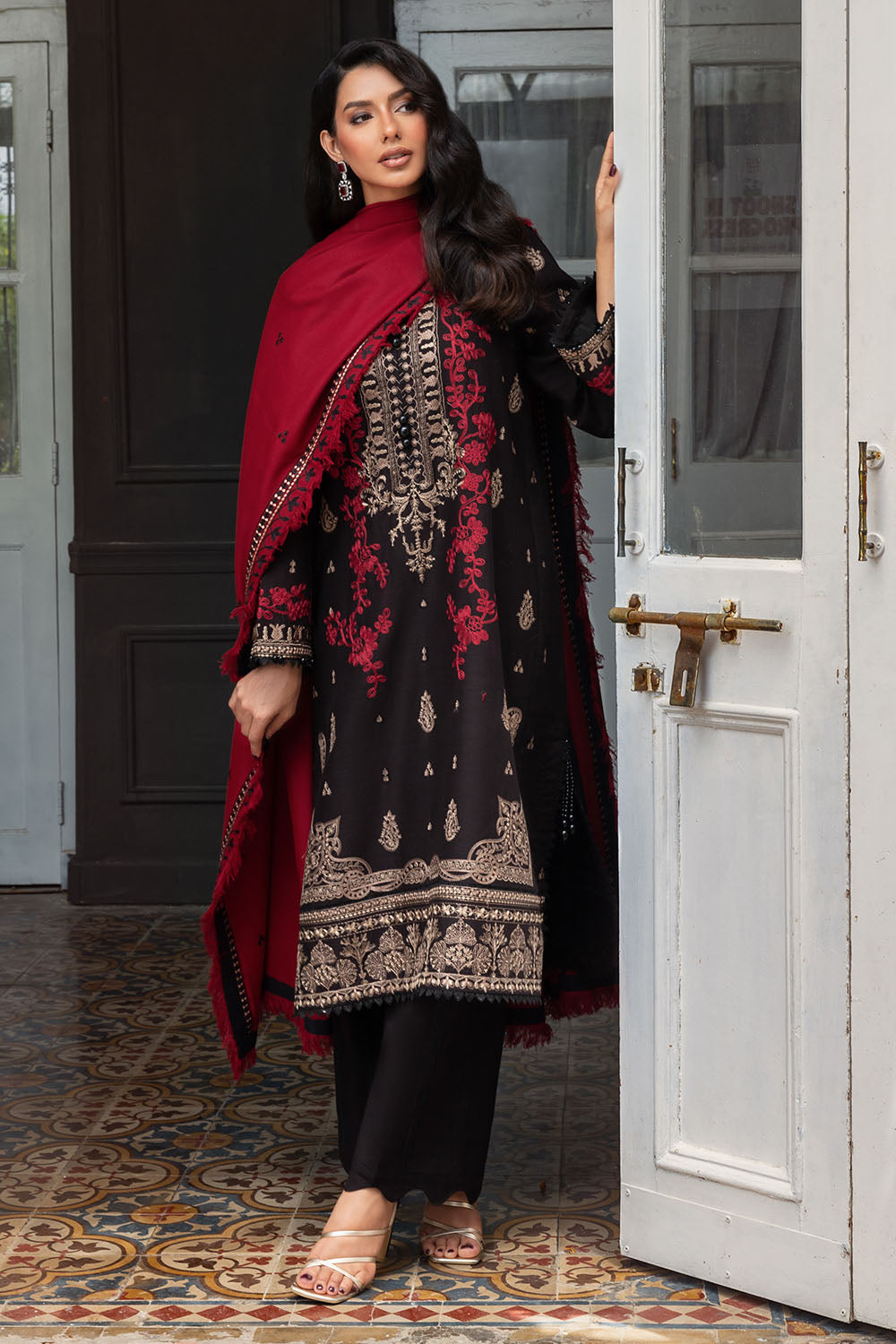 3 Piece Embroidered Khaddar Suit with Pashmina Shawl AP-52013