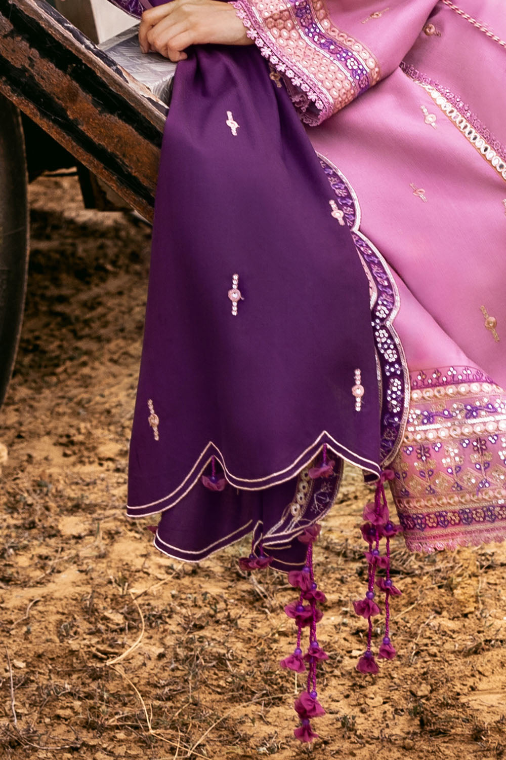 3 Piece Unstitched Embroidered Pashmina Suit with Embroidered Shawl AP-52007