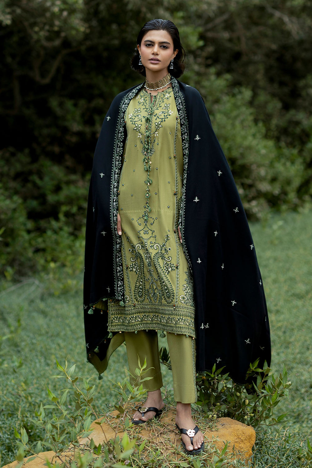 3 Piece Embroidered Pashmina Suit with Embroidered Pashmina Dupatta