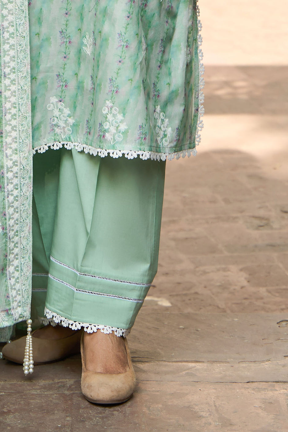 3 Piece Embroidered Printed Lawn Suit with Embroidered Denting Dupatta