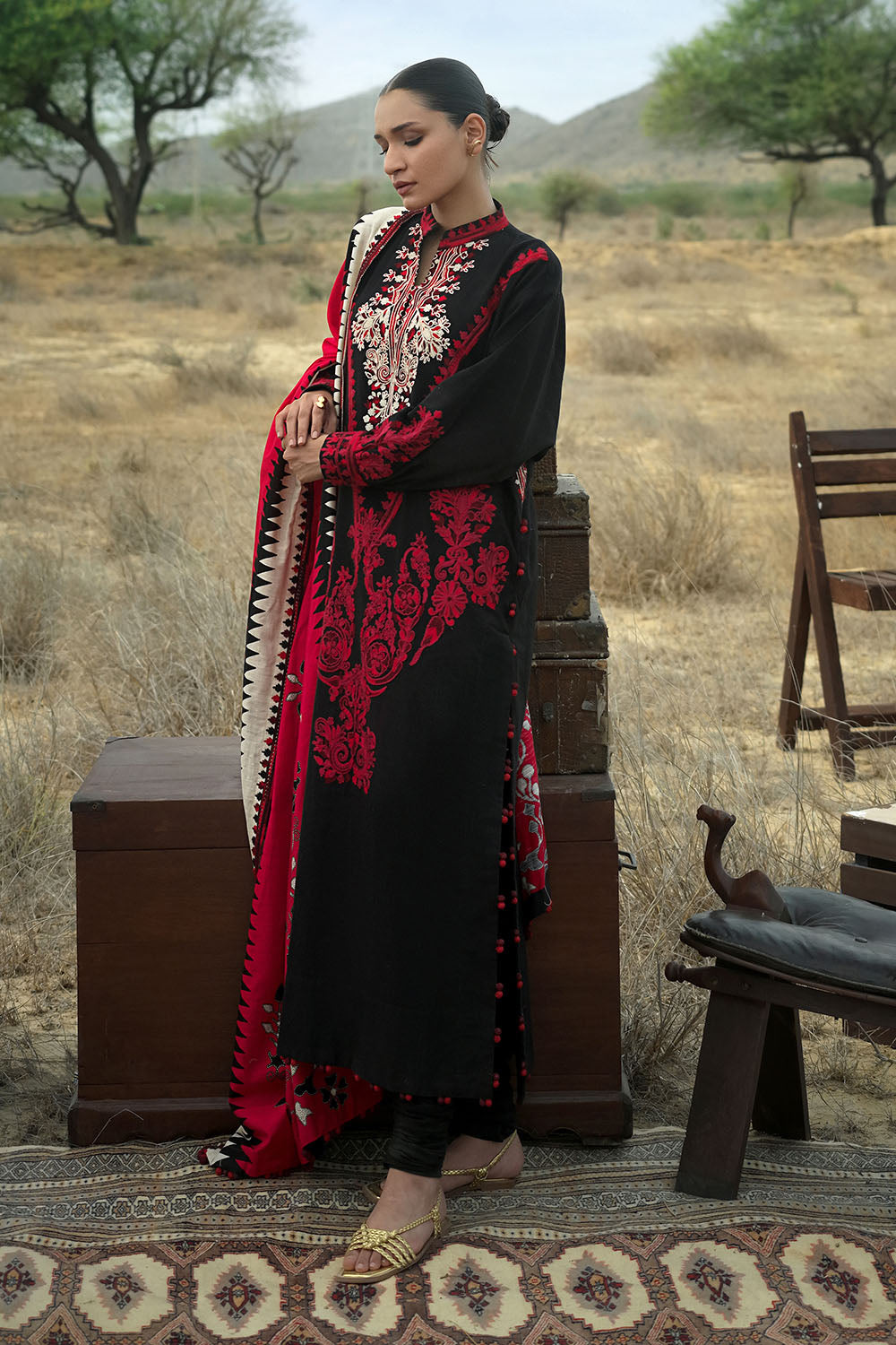 3 Piece Embroidered Khaddar Suit with Embroidered Printed Khaddar Dupatta